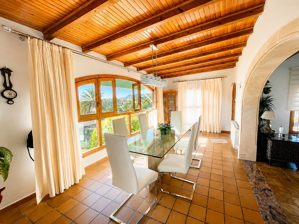 4-bed Villa in Benissa photo 5