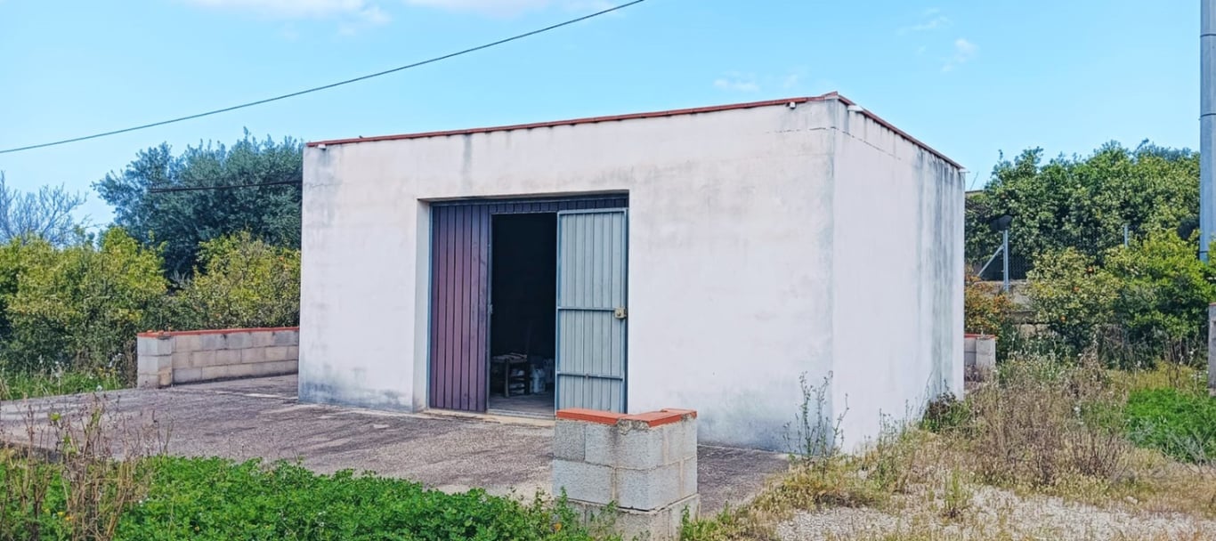 Terreny a Pego apte per a la construcció amb llum i aigua. - 2