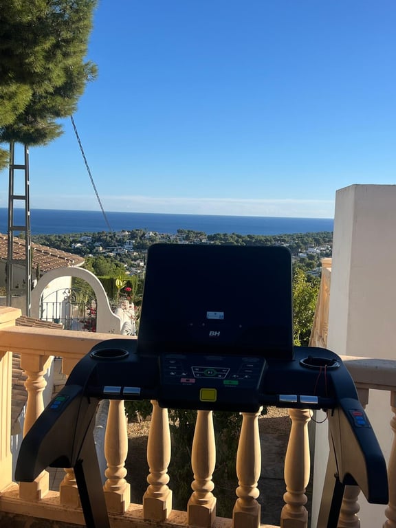 4-bed Villa in Moraira photo 15