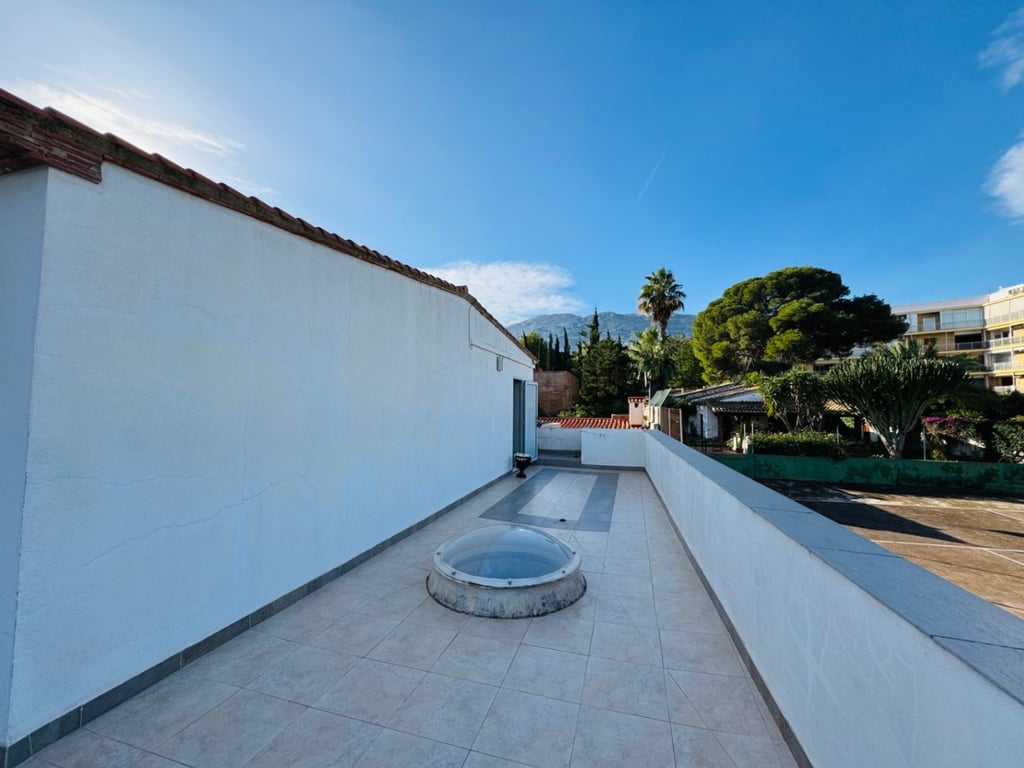 Dénia. Las Rotas. Villa grande con 2885 m2 parcela cerca del mar en venta - 43