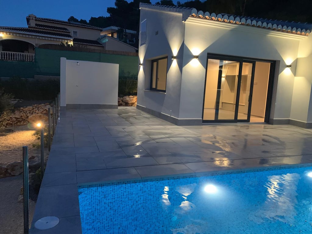 Vila de Luxe Moderna a Jávea | Vistes Impressionants del Montgó i Viure en un Sol Nivell - 4