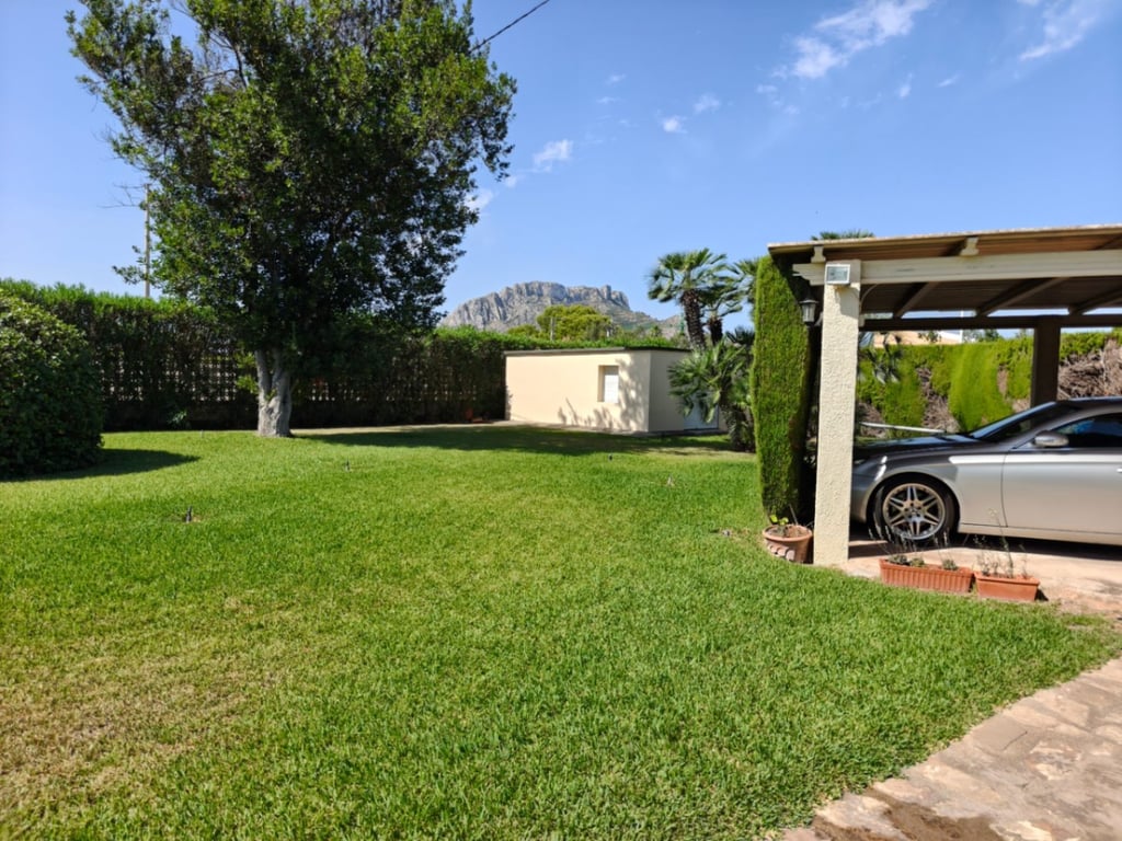 Villa privada a la venta de 5 dormitorios en Els Poblets con piscina climatizada y apartamento independiente - 26