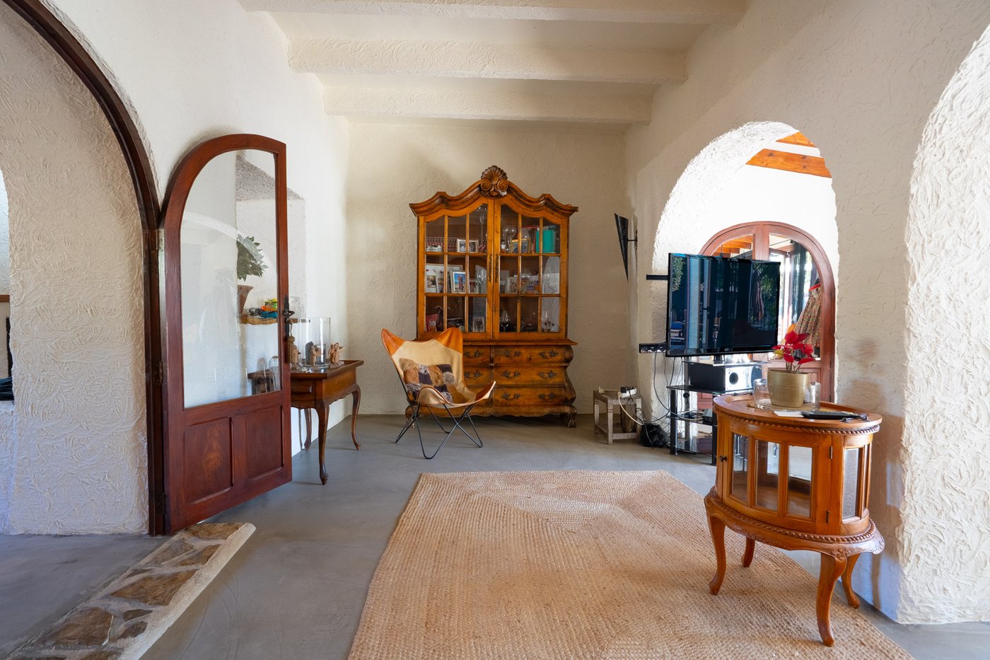 Charming rustic villa with guest house and pool in Jávea