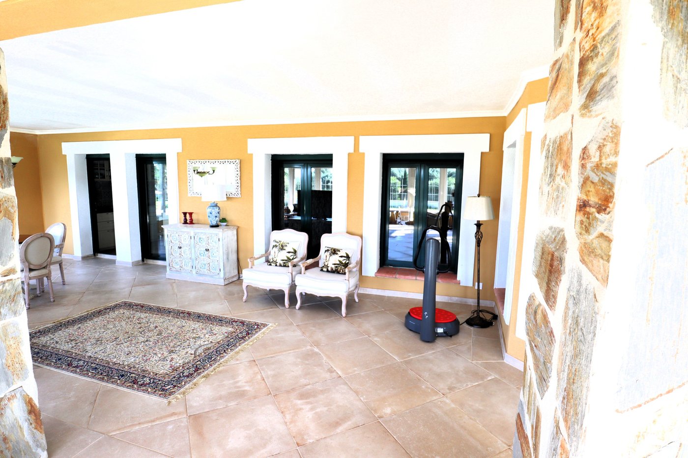 Finca ecuestre versátil en La Sella sobre parcela de 8.000 m² — Villa de 6 dormitorios y 4 baños