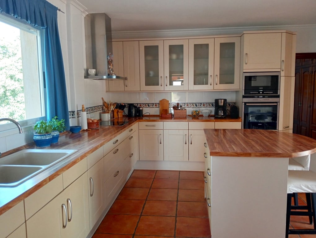 Property #RH20333 - 9