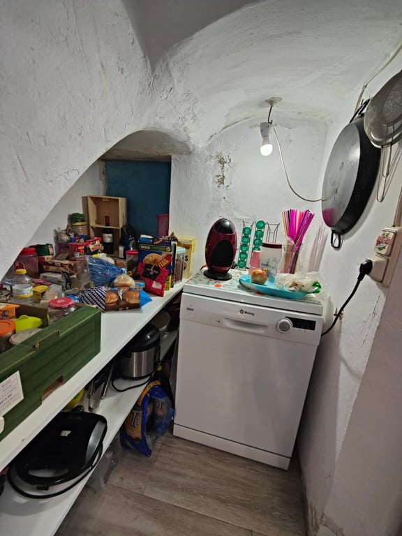 Parcela de 12.137 m2 con casa rústica habitable y bonitas vistas al mar y al Peñón de Ifach  - Benissa - 18