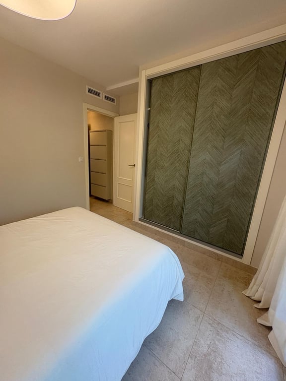 Apartamento reformado de 1 dormitorio en Denia con piscina comunitaria - 23