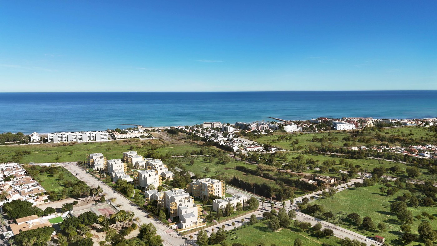 Vida mediterránea sostenible cerca de la playa de La Almadrava en El Verger