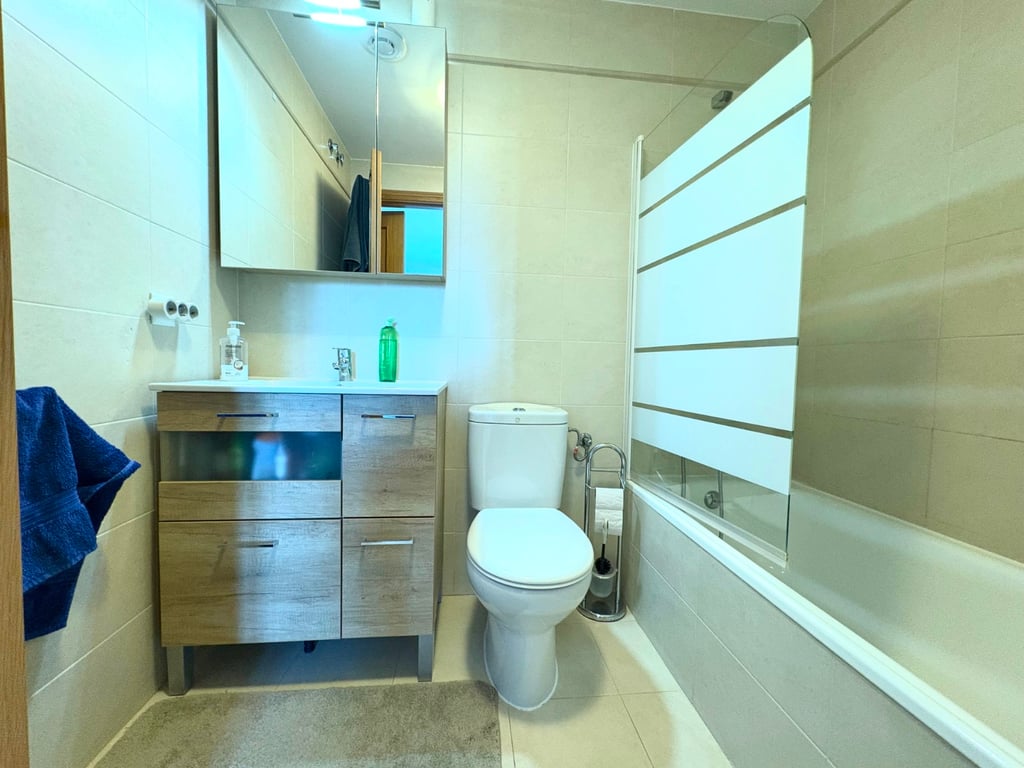 Property #RH20418 - 15