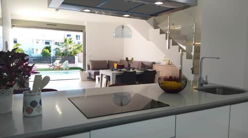 Nieuwbouwvilla met 3 slaapkamers, privézwembad en solarium in Villamartín — foto 4
