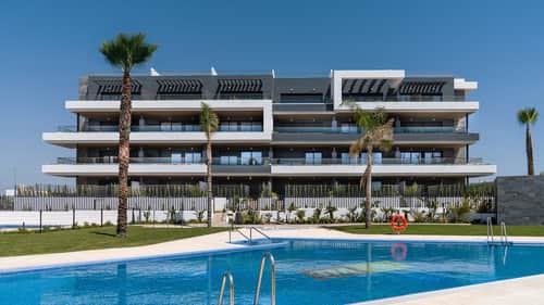 Gelijkvloerse nieuwbouwbungalow met 3 slaapkamers in Torrevieja — foto 27