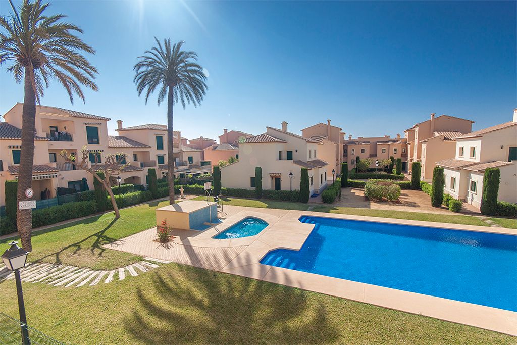 Àtic duplex orientat al sud al Port per lloguer d'hivern - 4