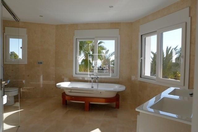 Property #RH20574 - 13