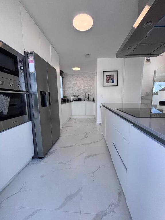 Property #RH21342 - 7