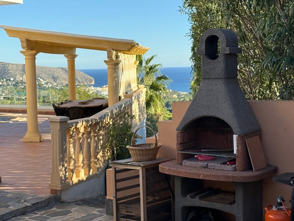 4-bed Villa in Moraira photo 14