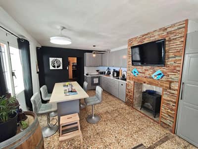 Property #TSR2466C - Image 3