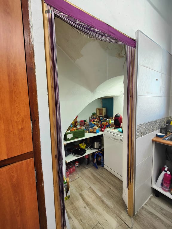 Parcela de 12.137 m2 con casa rústica habitable y bonitas vistas al mar y al Peñón de Ifach  - Benissa - 17