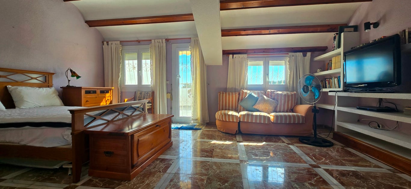 Property #RH21330 - 24