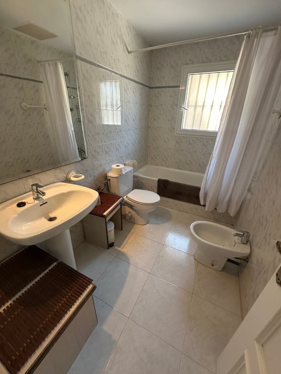 Chalet en Venta en Dénia con Vistas al Mar y la Montaña - 10