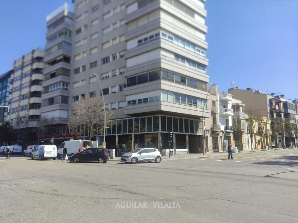 ENTRESUELO EN ALQUILER - 28