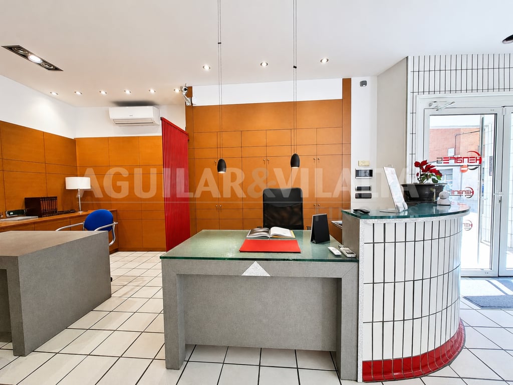 LOCAL COMERCIAL DE MÁS DE 500 M² EN EL CENTRO DE GRANOLLERS - 7