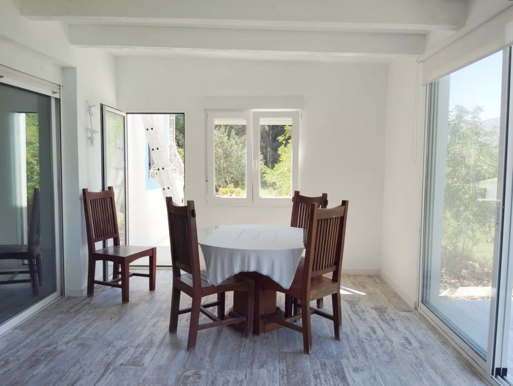 Casa de camp reformada a Parcent: tranquil·litat, parcel·la tancada, natura i confort en un entorn privilegiat. - 12