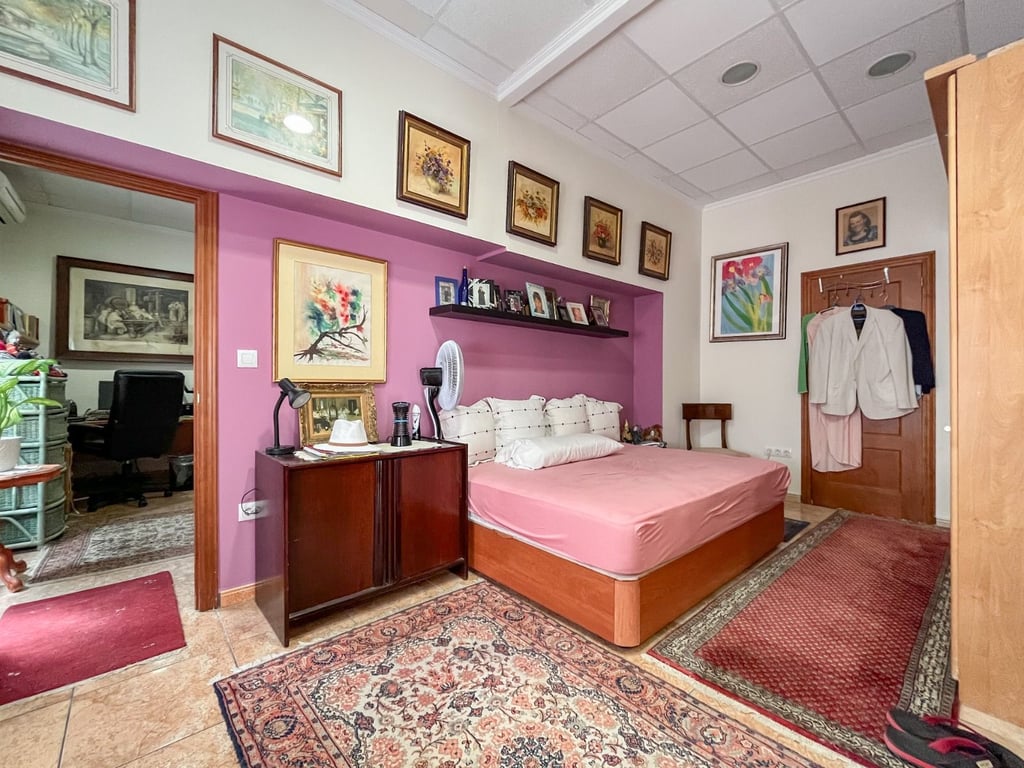 Casa en venda a Dénia amb llicència activa de restaurant a Las Marinas, a 500 m de la mar, km. - 27