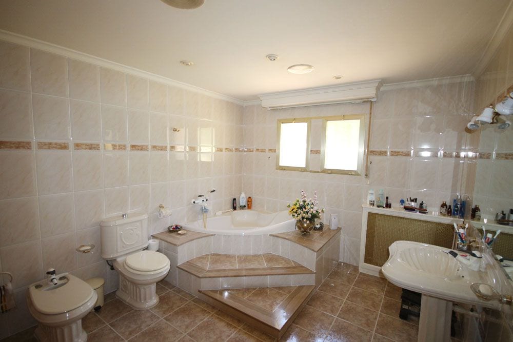 Property #RH20777 - 12