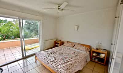 Property R4128916