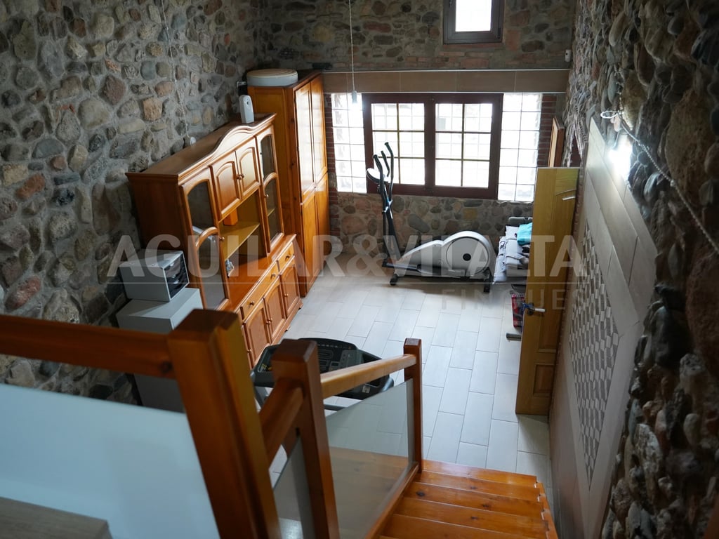 Masía con piscina, zona ecuestre y gran parcela en Granollers - 48