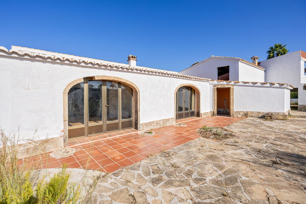 DHJ808A - For Sale. Commercial in Javea