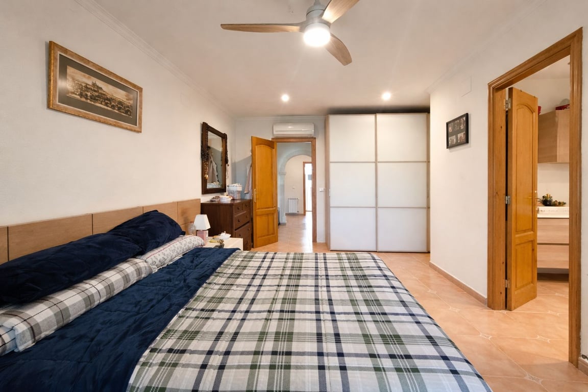 Villa de 3 dormitorios, apartamento de invitados y vistas al mar en el Montgó, Dénia - 16