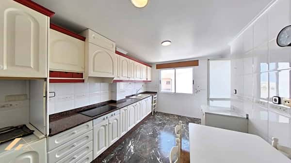 Appartement met 4 slaapkamers in Pilar de la Horadada