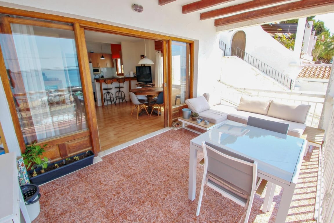 Apartamento con vistas al mar y ubicación privilegiada en Moraira - 6