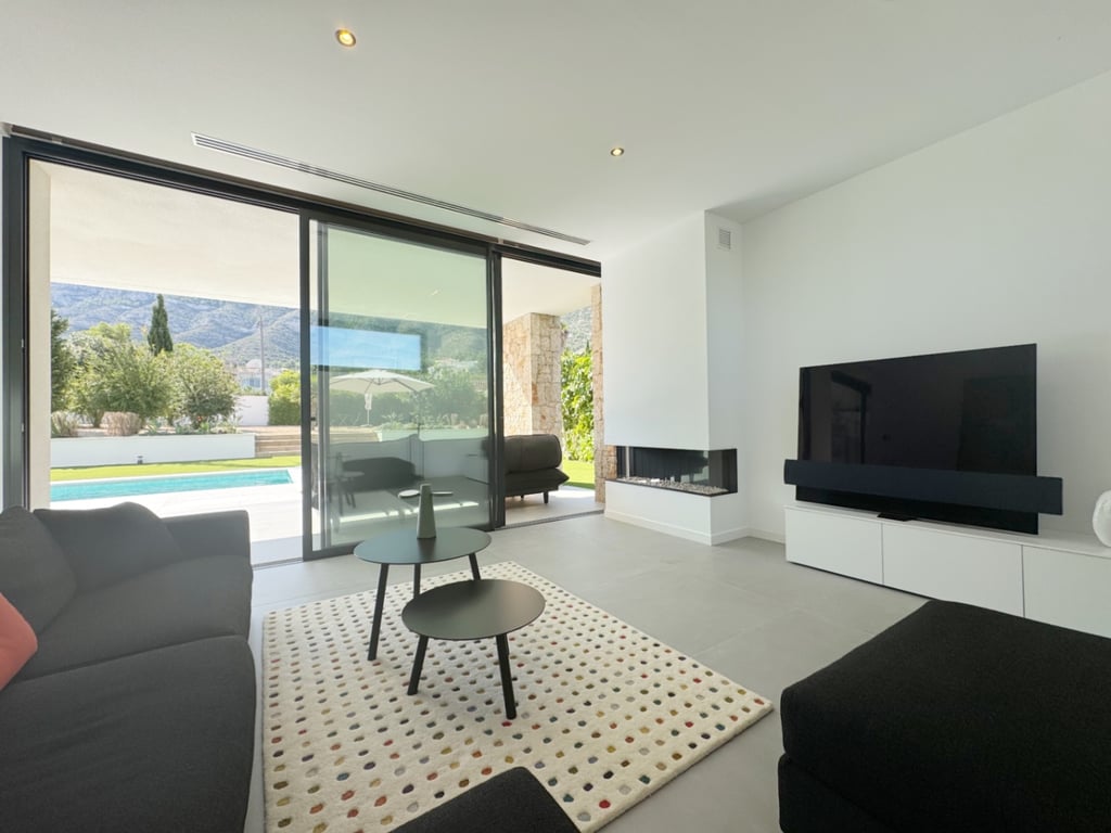 Chalet con vistas al Montgó, eficiencia energética A y piscina climatizada – Denia - 11