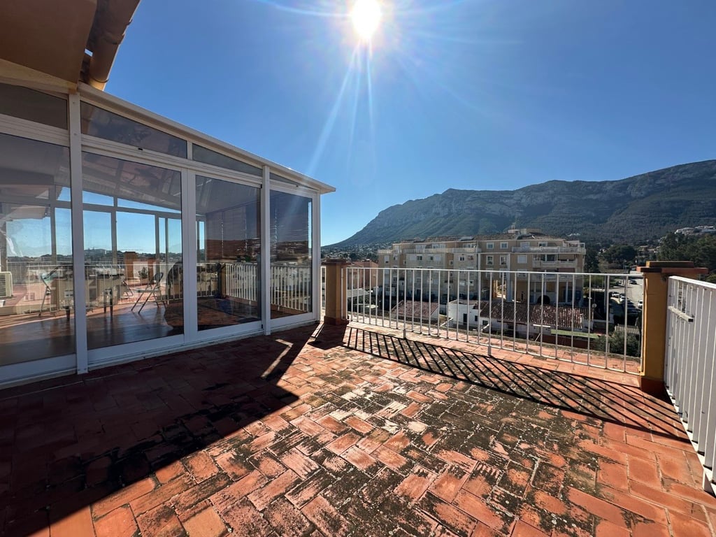 Ático en Venta en Dénia con Vistas Panorámicas - 16