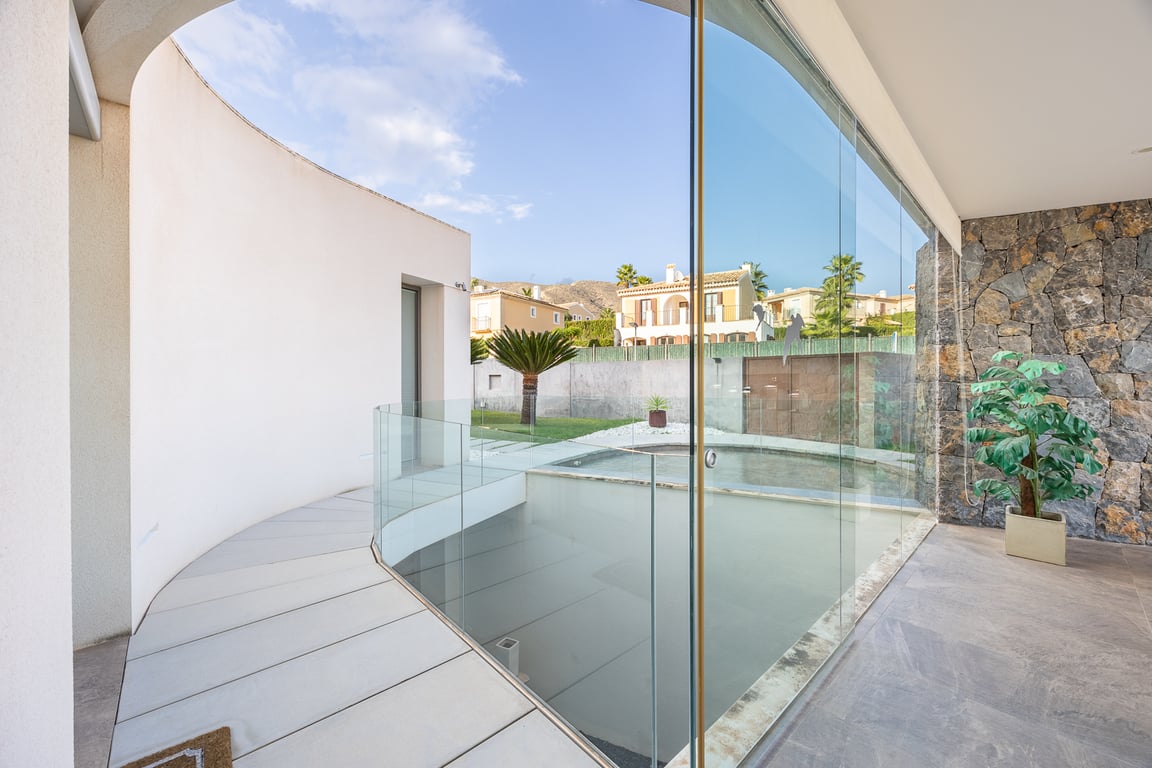 3-bed Villa in Finestrat photo 14