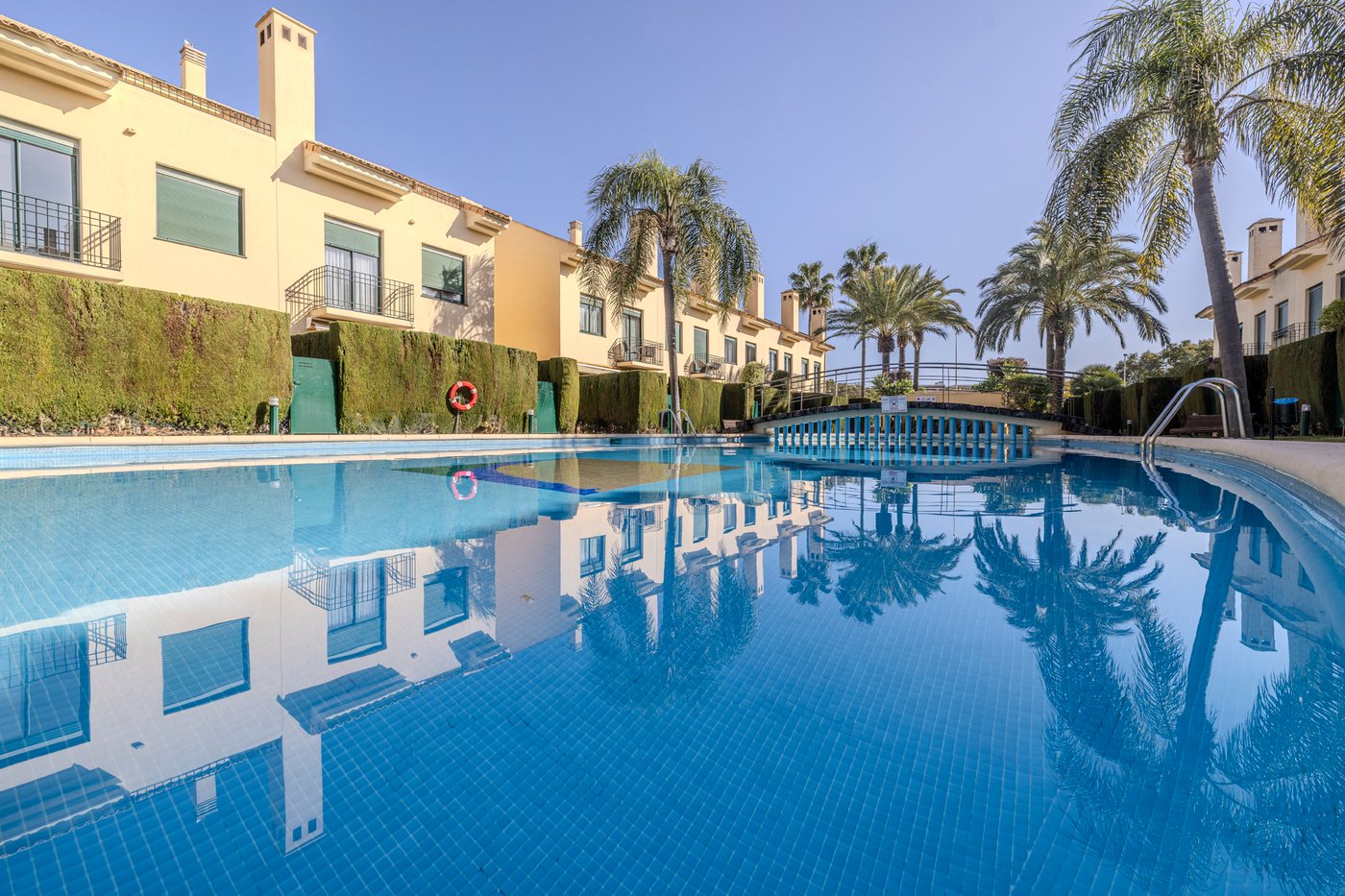 Elegant 4‑Bedroom Duplex in Golden Park, Jávea — 201 m², Terrace & Community Pool