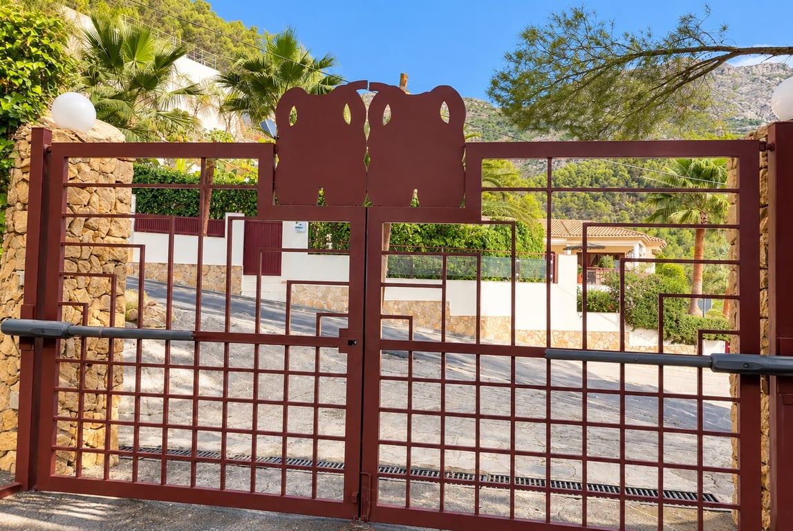 3-bed Villa in Altea photo 19
