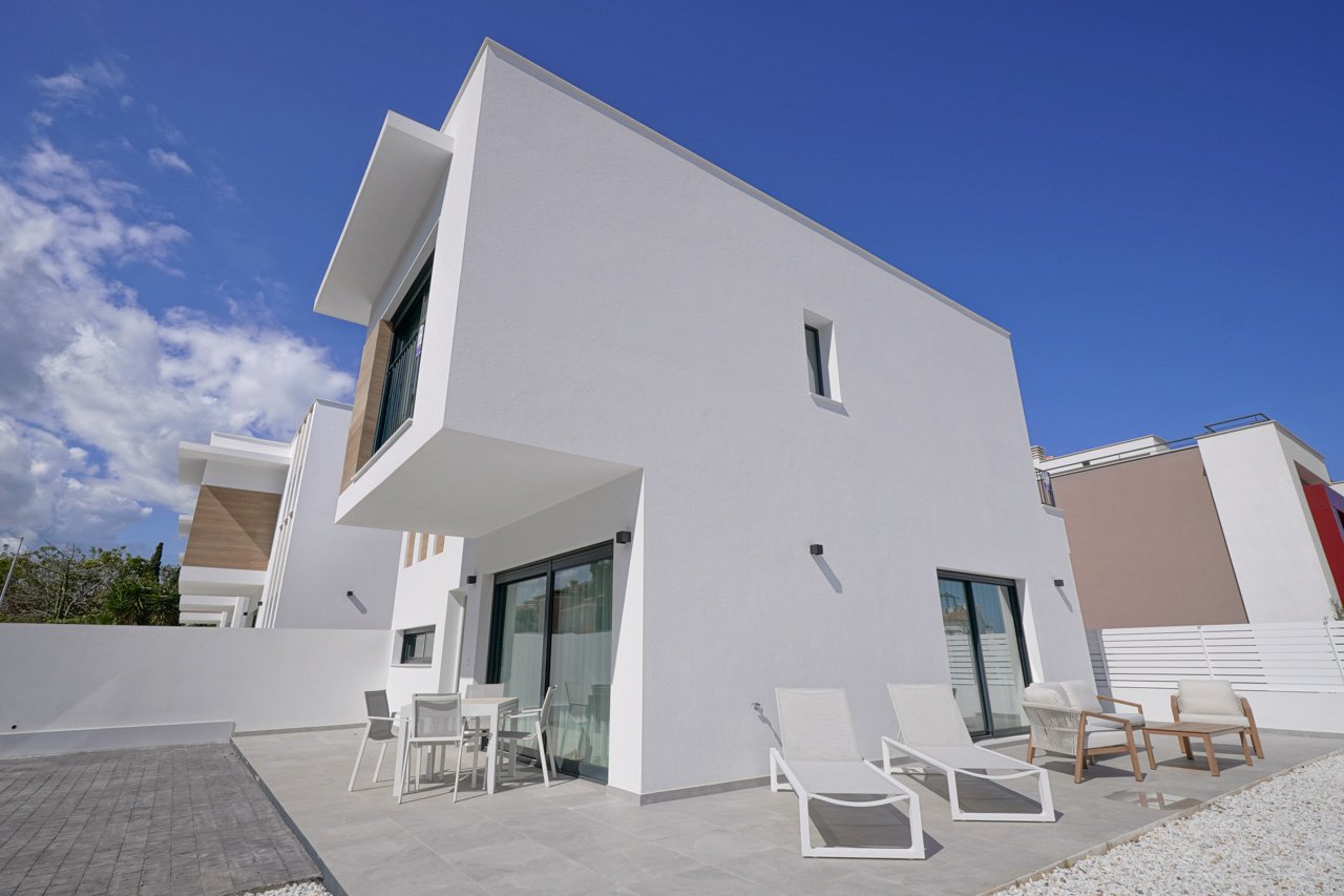 Villa de nueva construcción en Tossal Gross, Dénia — 3 dormitorios · 3 baños · Vistas al Montgó