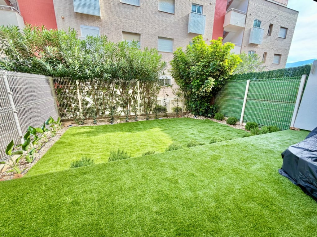 Apartamento reformado de 1 dormitorio en Denia con piscina comunitaria - 14