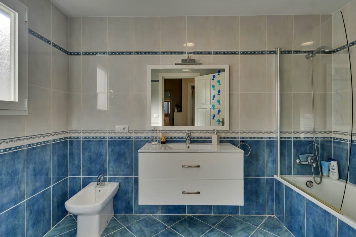 Exclusivo Adosado en Jávea, a 500m. del mar, con 4 dormitorios y piscina comunitaria - 34