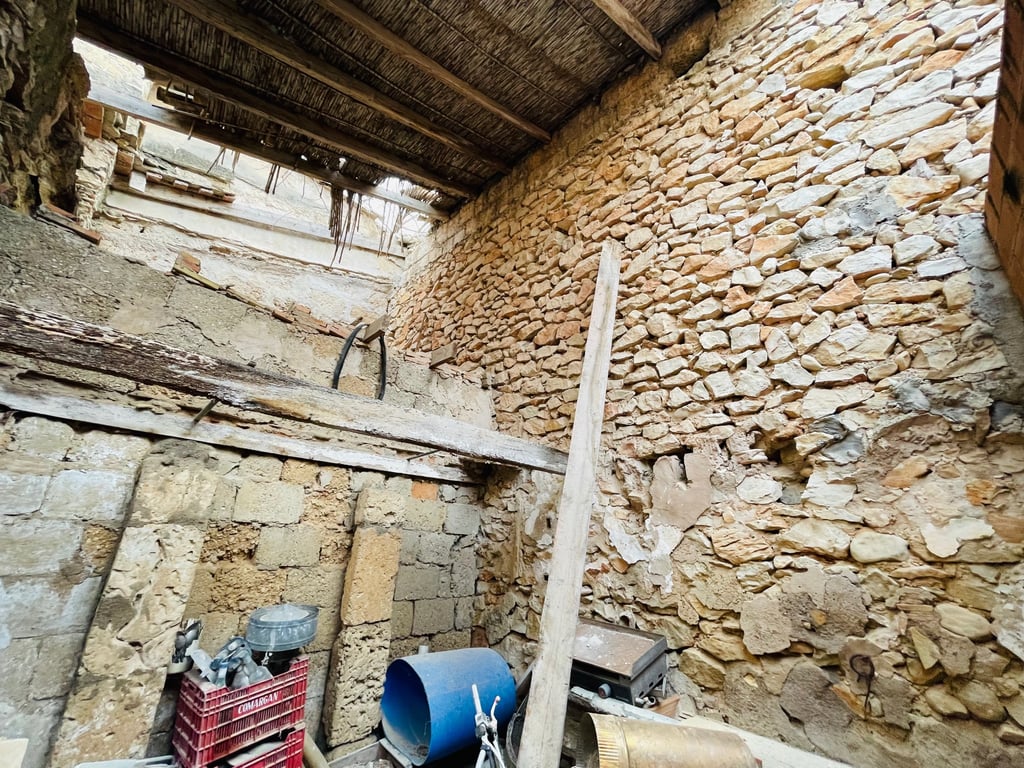 Vergel. Casa de pueblo grande con muchas posibilidades en venta - 15