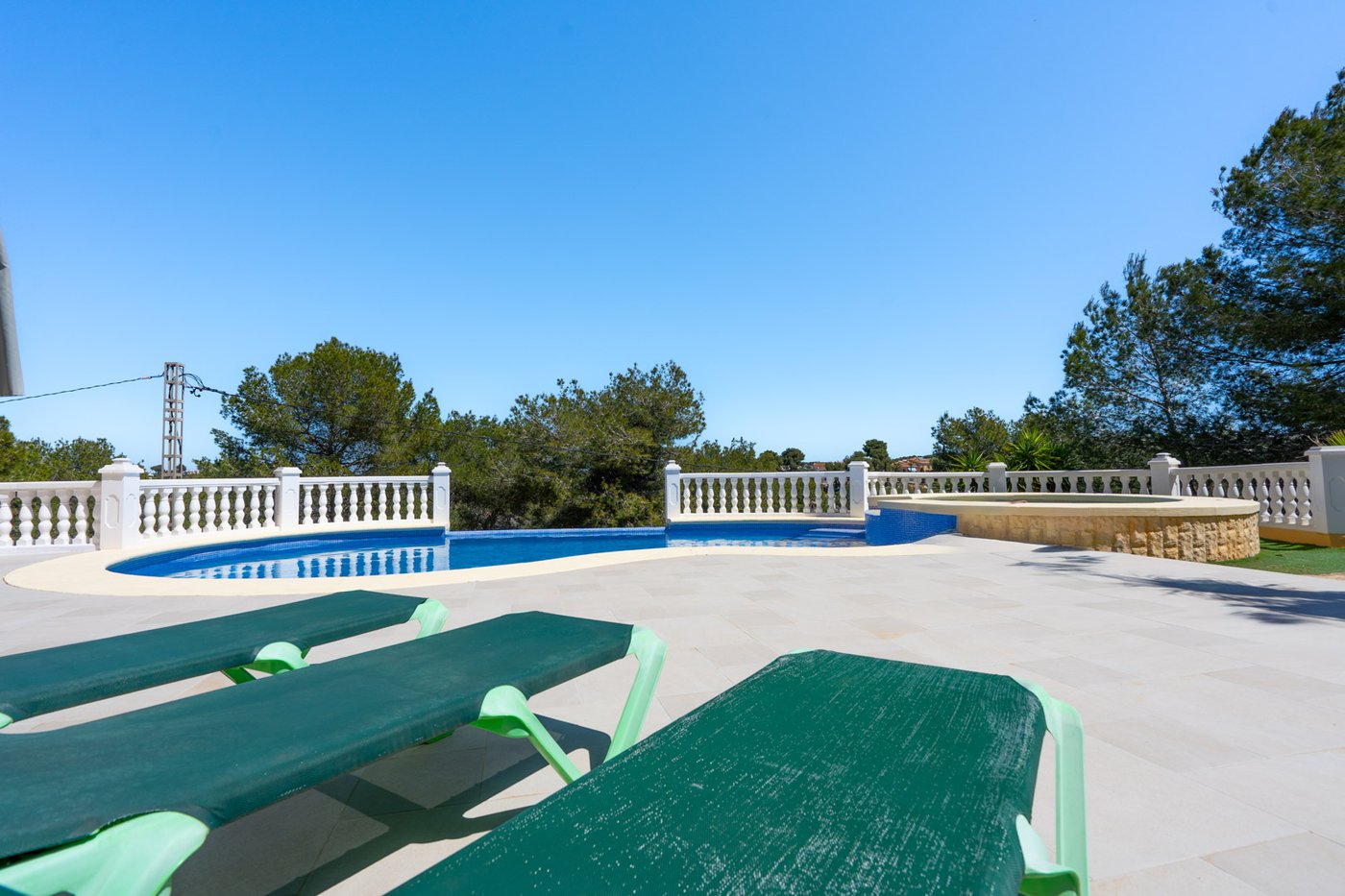 Charming 3-Bedroom Villa in Jávea – 150 m² on ~1,000 m² Plot, €625,000