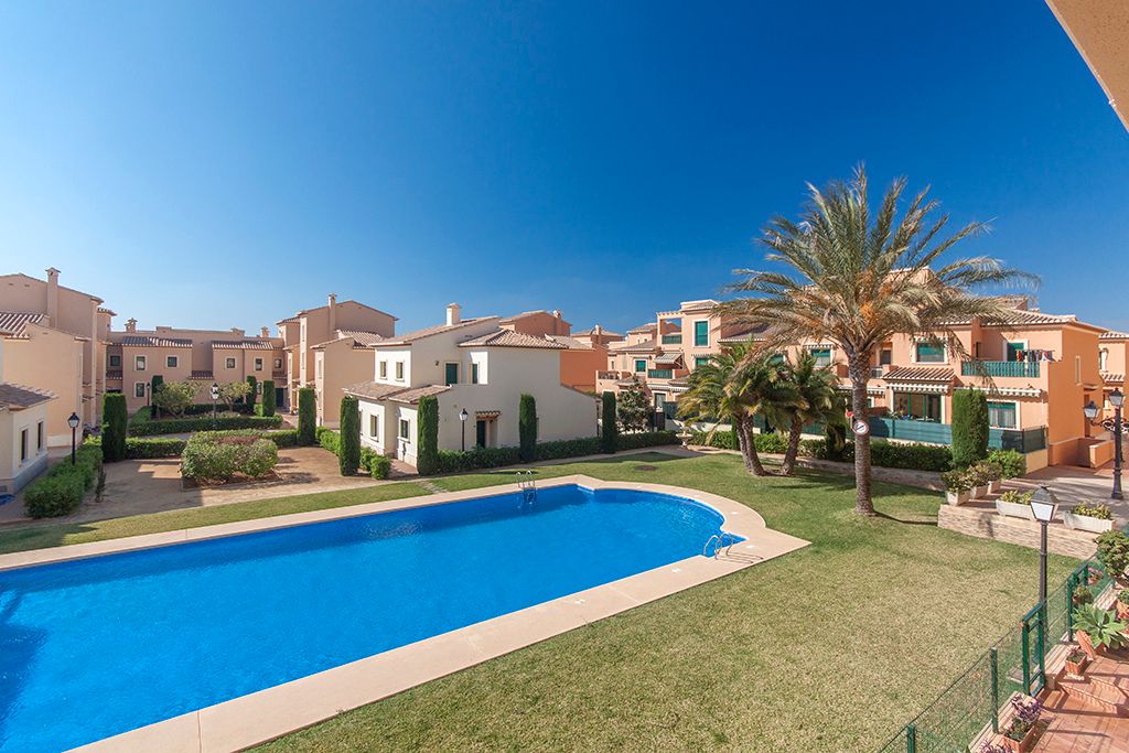 Àtic duplex orientat al sud al Port per lloguer d'hivern - 3