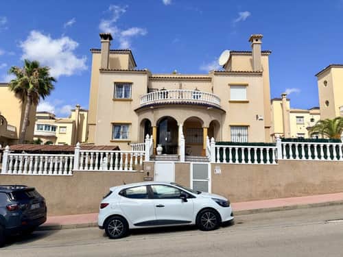 Rijwoning met 3 slaapkamers in Orihuela Costa — foto 17