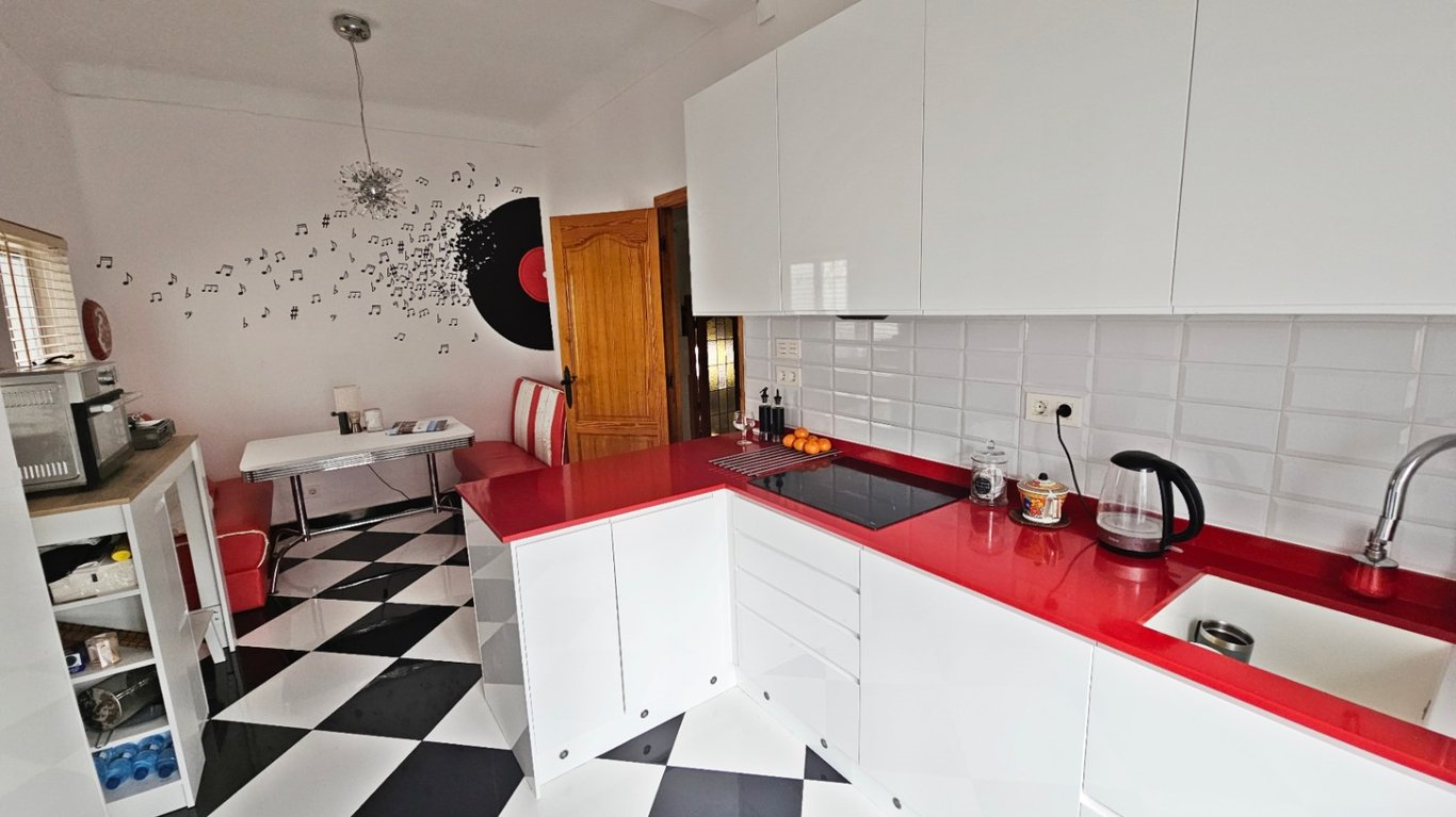 Casa de poble a Pego amb un gran pati - 11