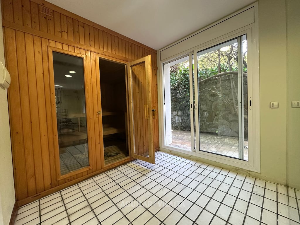 Exclusive villa in Can Teixidó with sea views - 16