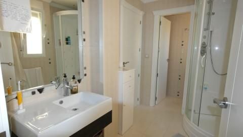 Property #RH20584 - 10