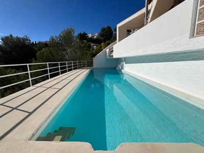 Property R4719358 - Image 2